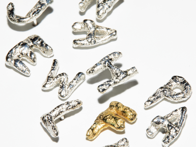 Lhotska_jewellery_2