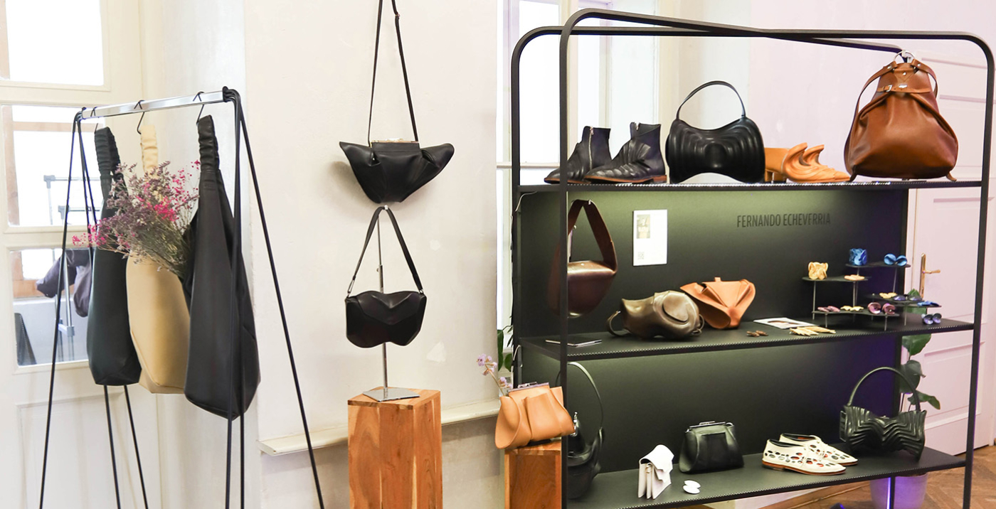 SmatanaQ_Showroom_001